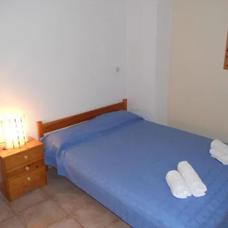 Glaros Διαμέρισμα Λουτρά Αιδηψού